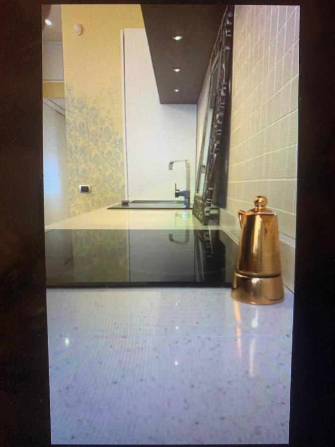 S.Ambrogio/Duomo •Jacuzzi • Luxury •Design Daire Milano Dış mekan fotoğraf